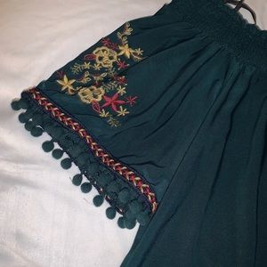 Green No-Shoulder Shirt